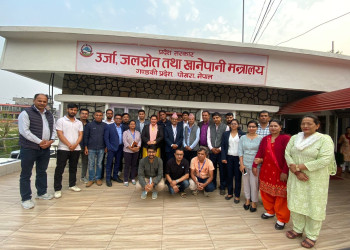 तस्विर_देखिने_फोटो_staff(1).jpg